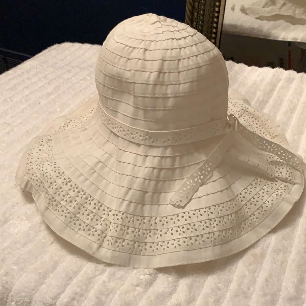Triangle Floppy Ivory Sun Hat